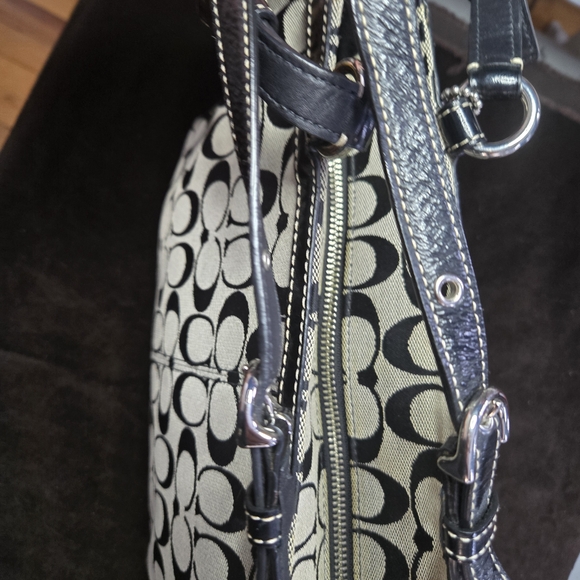 Authentic COACH Signature Pleated Gallery Tote - Black/Grey (F14281) - Picture 12 of 15